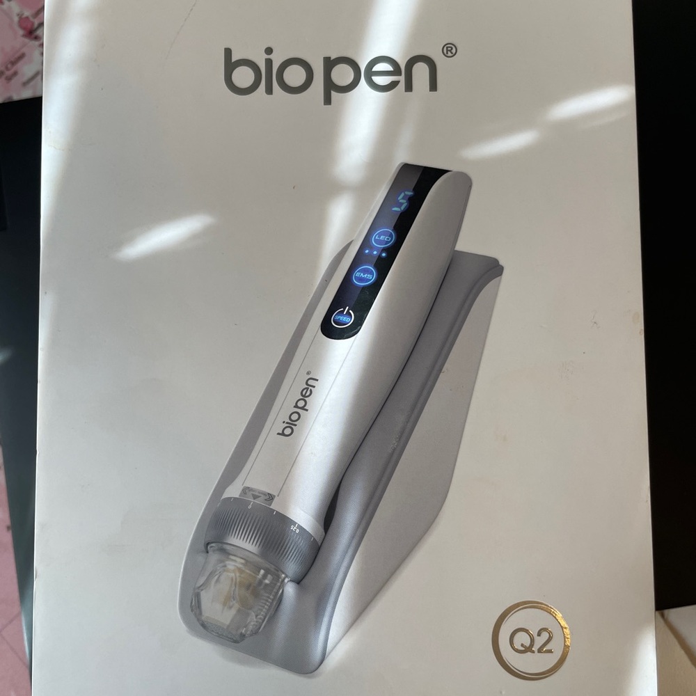 Biopen Q2 Skincare Device